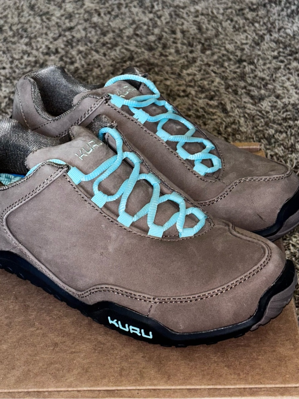 Kuru Chicane Womens Size 9 Wide Hiking Shoes Warmstone Jet black Mint green